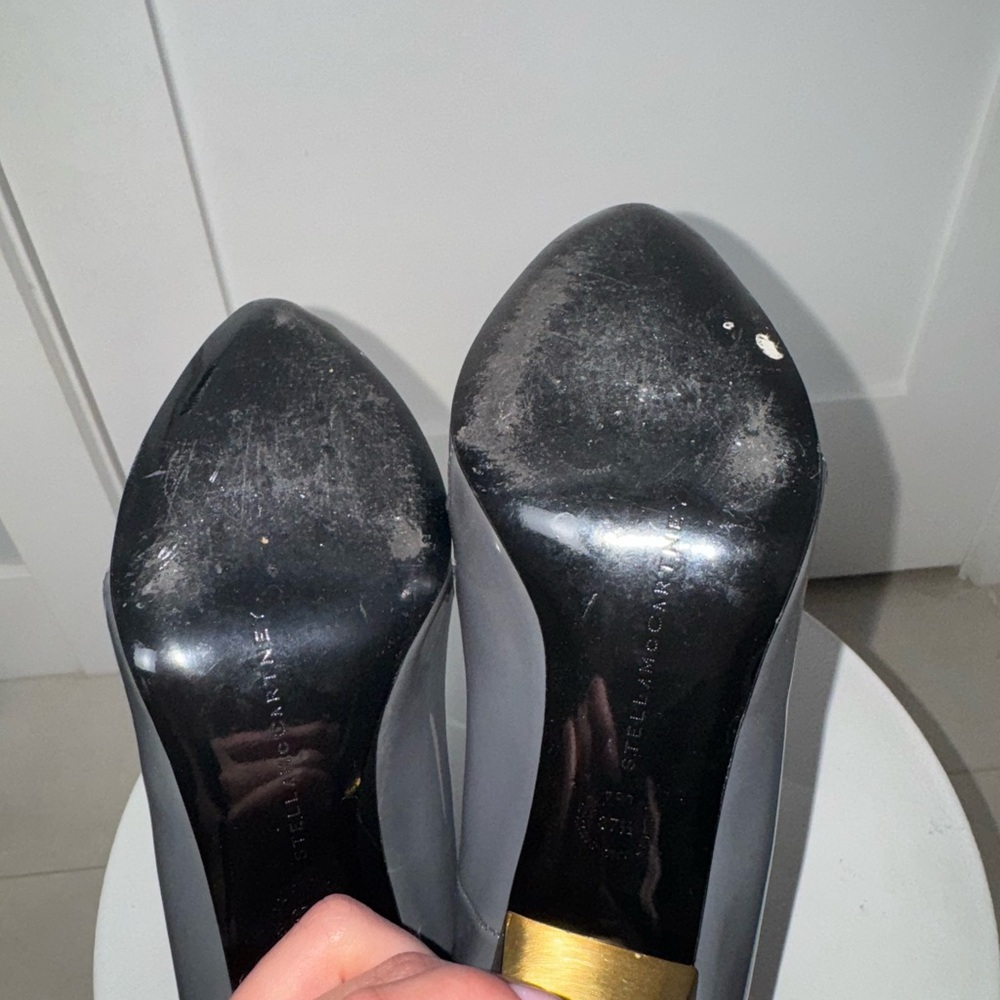 Stella McCartney Patent Leather Grey Pumps/ 7.5 - Picture 5 of 6